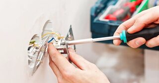 Электромонтажные работы в Ишимбае от Мастер24 — электромонтаж под ключ, цены от 1623 руб., заказать услуги